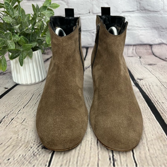 Aquatalia Famous Suede Ankle Boots Block Heel Booties Brown Sz 10 - Picture 3 of 16
